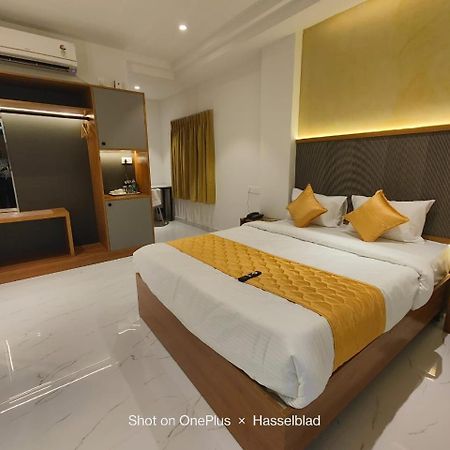 Hotel La Premier Hyderabad Ngoại thất bức ảnh