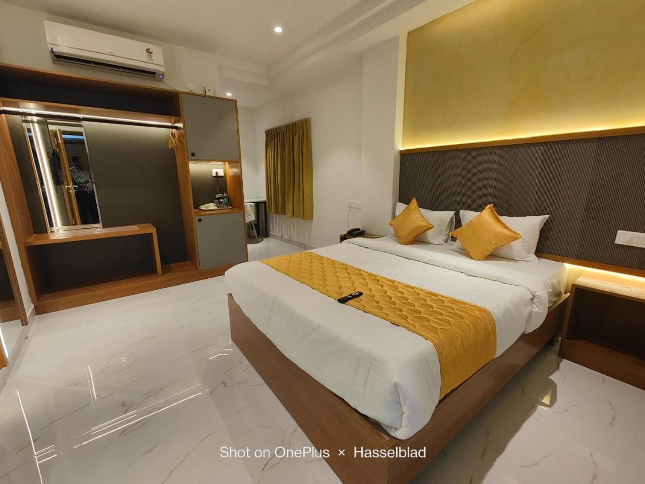 Hotel La Premier Hyderabad Ngoại thất bức ảnh