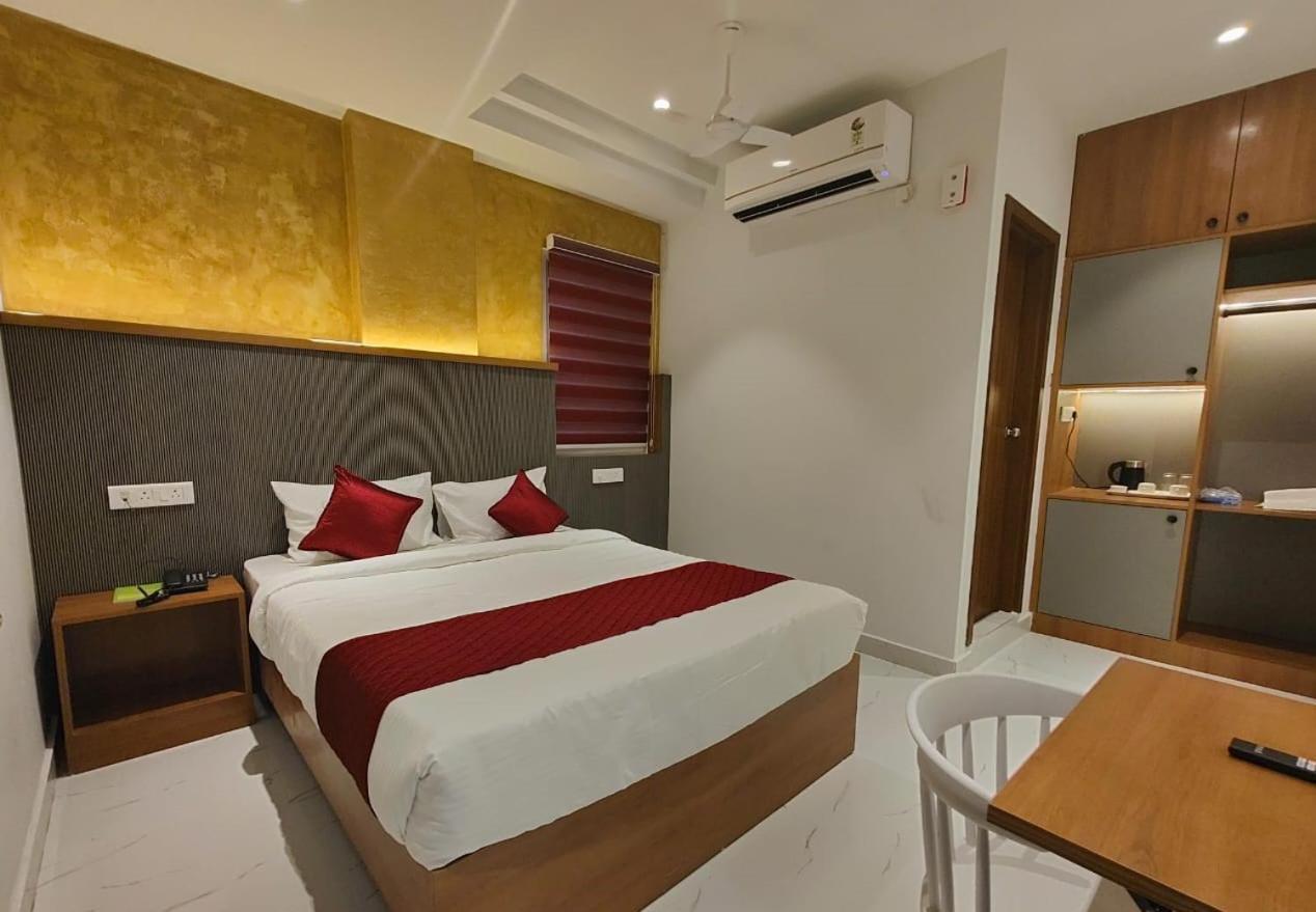 Hotel La Premier Hyderabad Ngoại thất bức ảnh